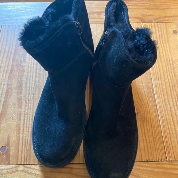 Treadlite UGGs - Picture 4 of 5